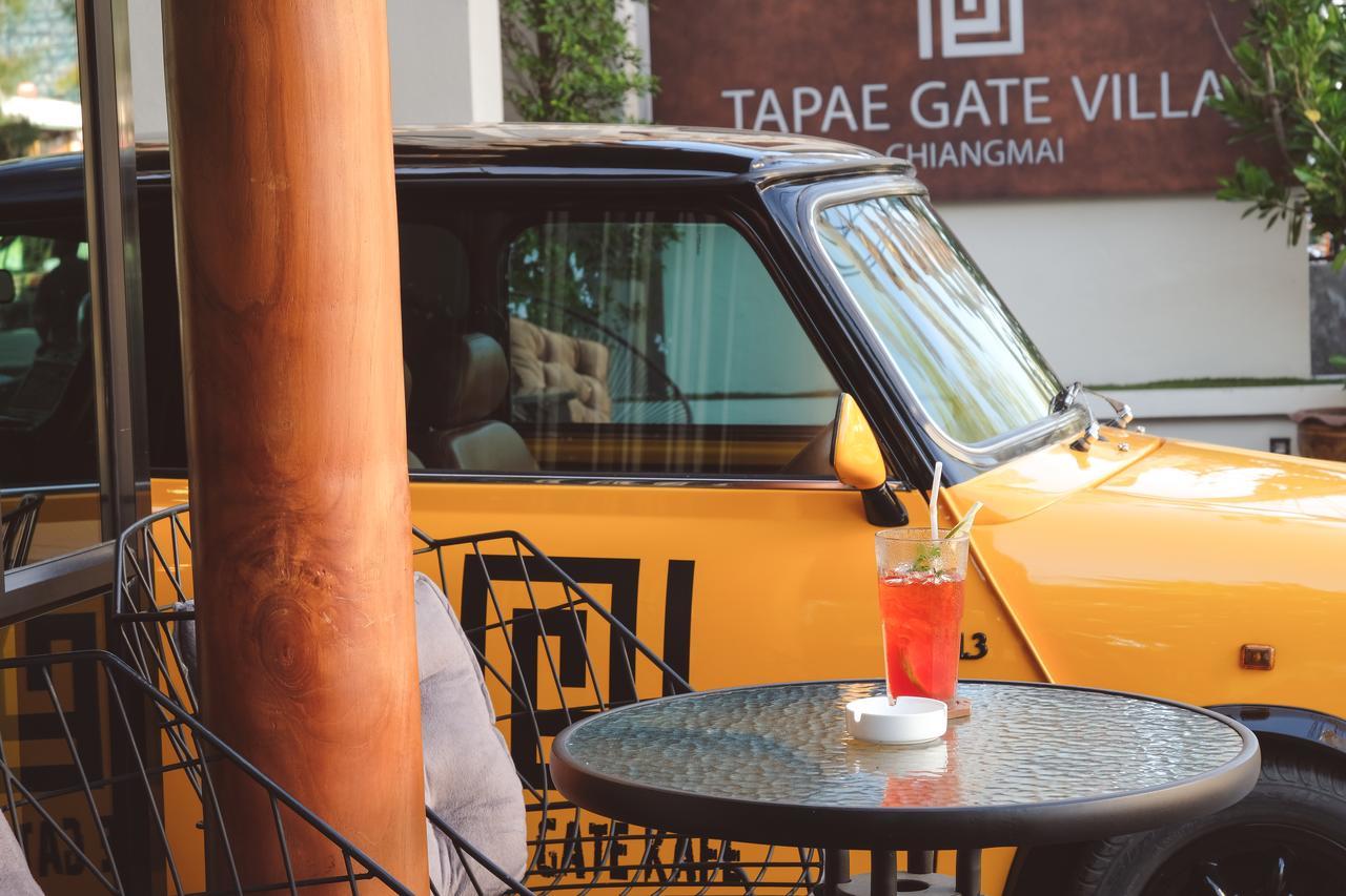 Tapae Gate Villa Chiang Mai Bagian luar foto
