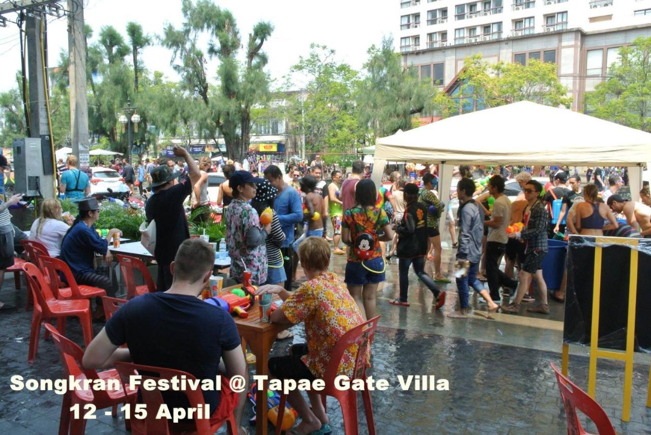 Tapae Gate Villa Chiang Mai Bagian luar foto